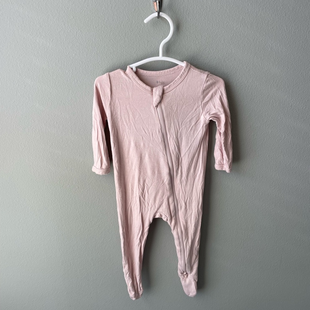 Kyte BABY Pink Footed One-Piece Bamboo Zippy Sleeper